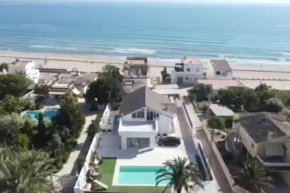 Chalet 1ª linea - Playa de les Deveses